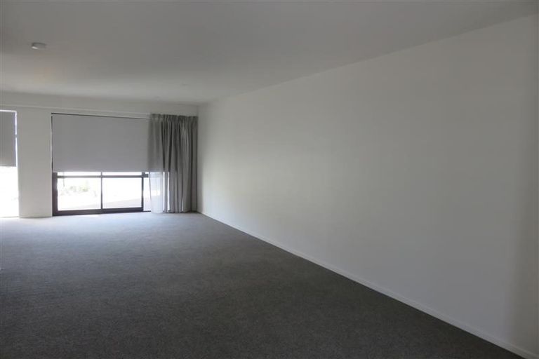 Photo of property in 3 Carder Court, Hobsonville, Auckland, 0618