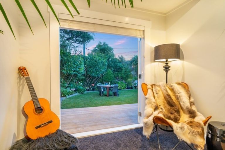 Photo of property in 17 Beaumont Avenue, Alicetown, Lower Hutt, 5010