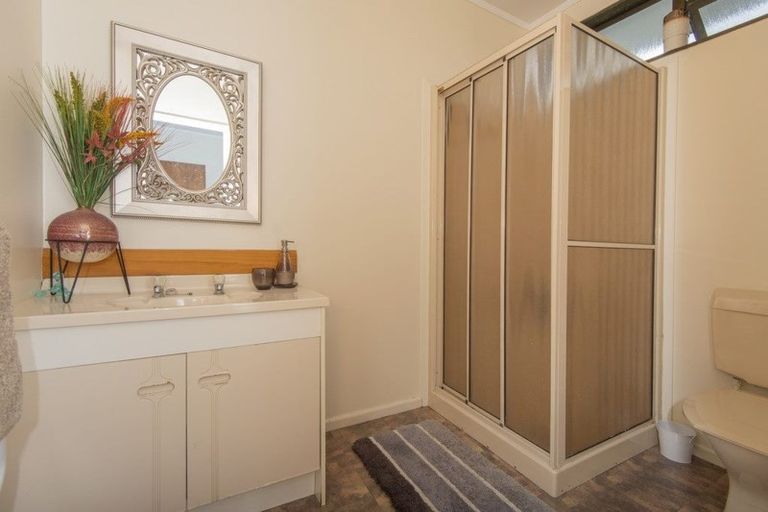 Photo of property in 56b King Street, Hikurangi, 0114