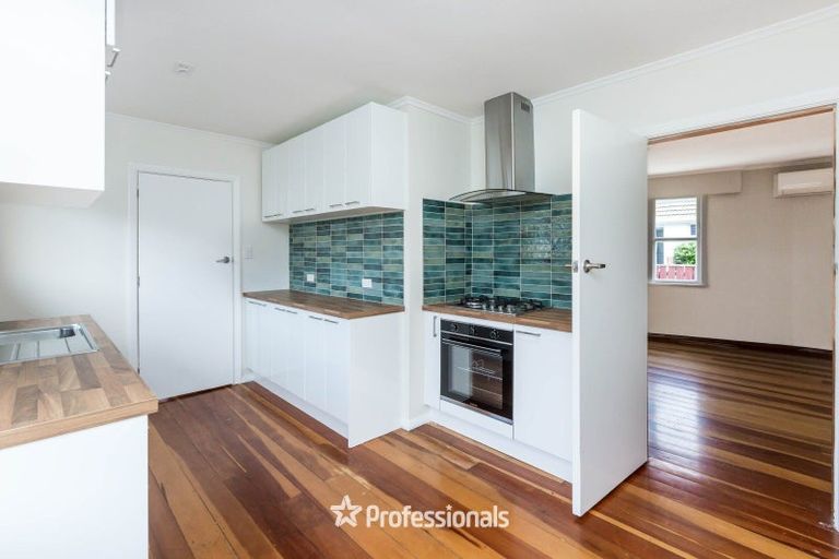 Photo of property in 2/37 Tararua Street, Trentham, Upper Hutt, 5018