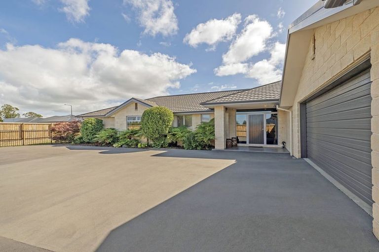 Photo of property in 30 Sunnyside Road, Coatesville, 0793