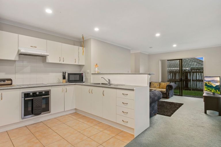 Photo of property in 23 Pateke Drive, Takanini, 2112