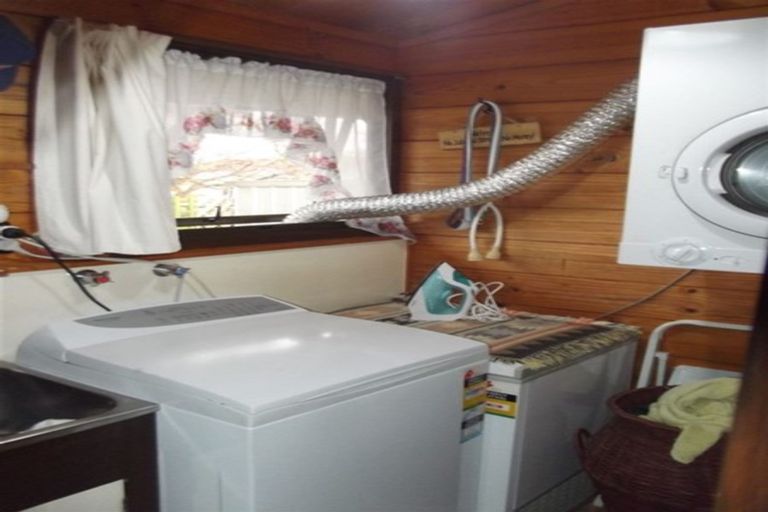 Photo of property in 1 Andrew Street, Waimate, 7924