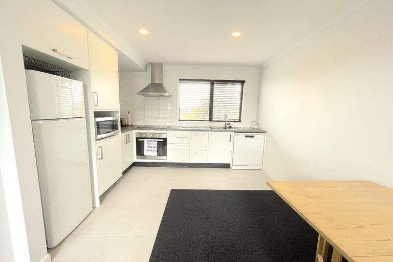Photo of property in 32 Alexander Willis Crescent, Hobsonville, Auckland, 0616