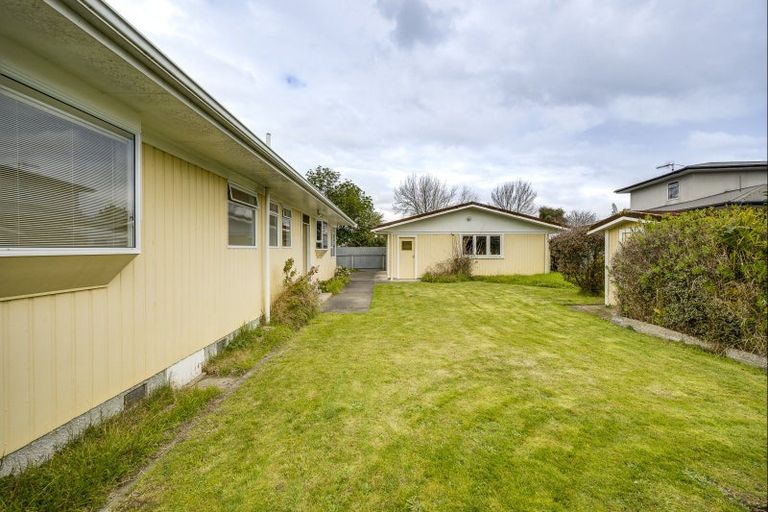 Photo of property in 43 Holyrood Street, Taradale, Napier, 4112