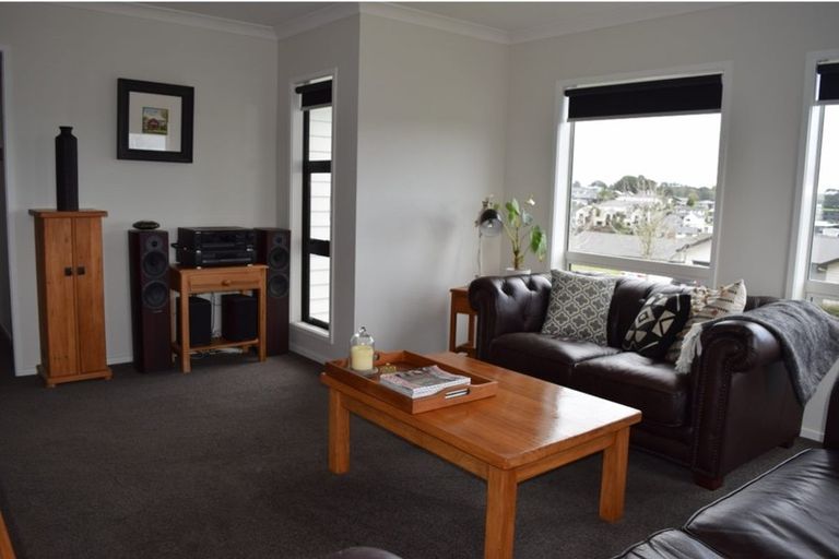 Photo of property in 52 Anselmi Ridge Road, Pukekohe, 2120