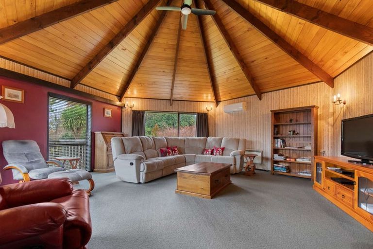 Photo of property in 488 Pukehangi Road, Pomare, Rotorua, 3015