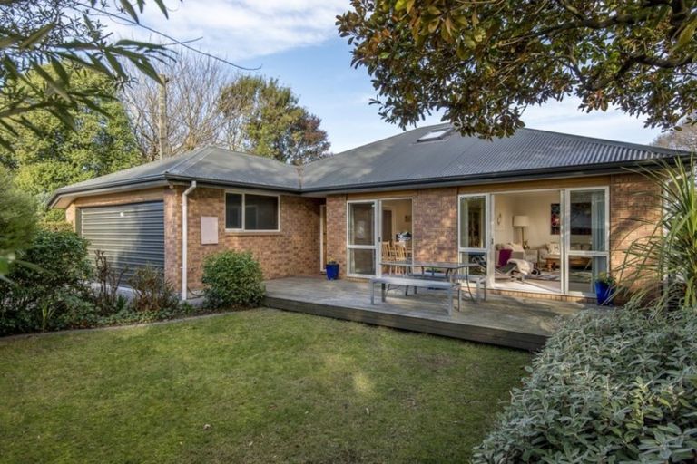 Photo of property in 2/50 Dunedin Street, Redwood, Christchurch, 8051