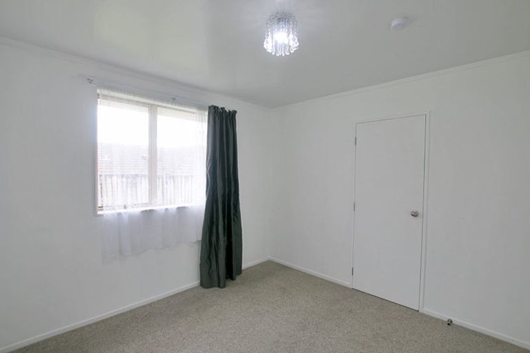 Photo of property in 56 Ruze Vida Drive, Massey, Auckland, 0614