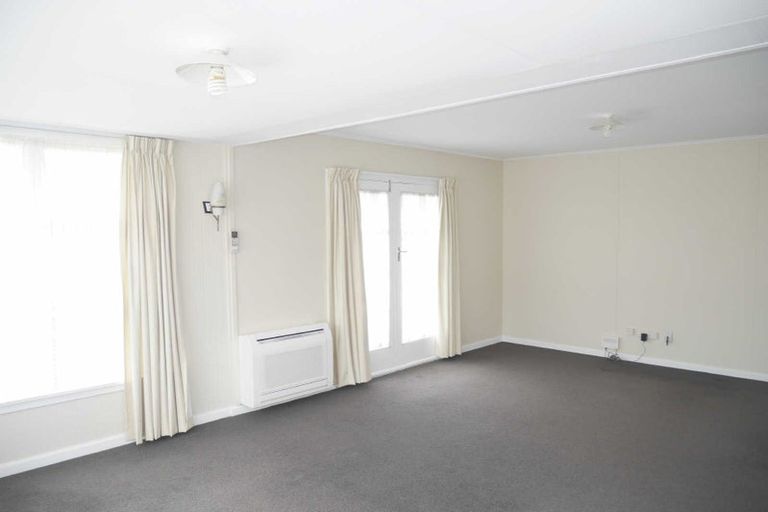 Photo of property in 8 Moreland Avenue, Papanui, Christchurch, 8053