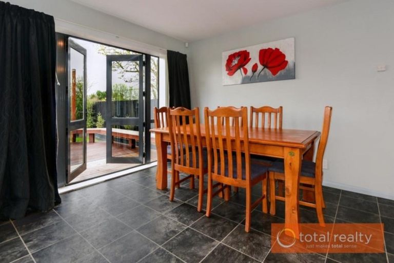 Photo of property in 6 School Road, Halswell, Christchurch, 8025