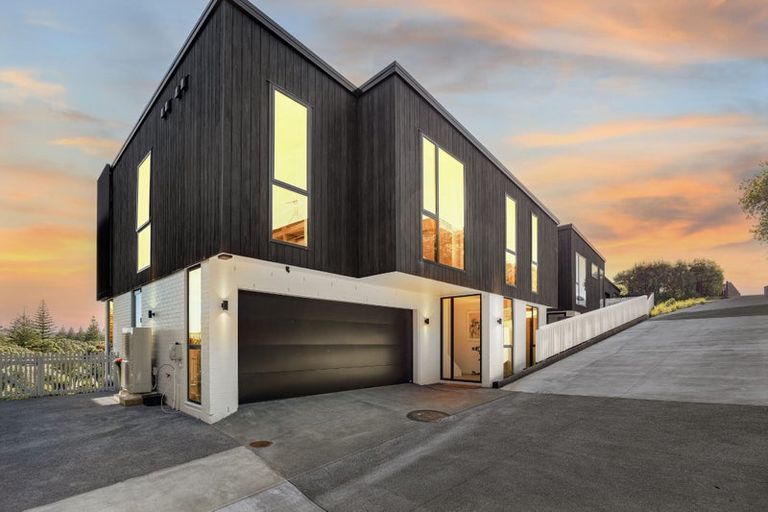 Photo of property in 45b Rosario Crescent, Red Beach, 0932