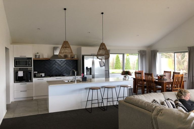 Photo of property in 47 Burrow Road, Pukekohe, 2120