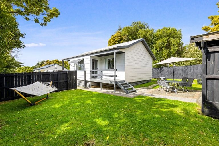 Photo of property in 2/4 Kahikatea Place, Ranui, Auckland, 0612