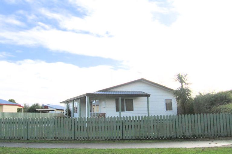 Photo of property in 1312 Jellicoe Street, Mayfair, Hastings, 4122