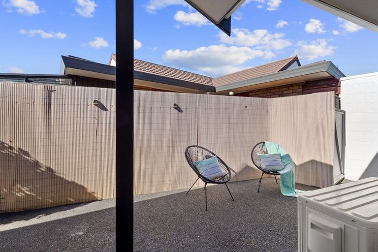 Photo of property in 2/99 Riverside Road, Orewa, 0931