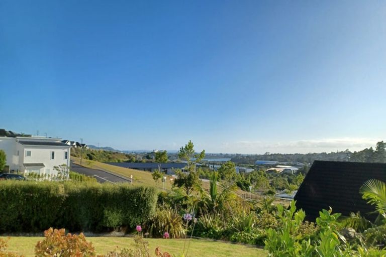 Photo of property in 128 Ormonde Drive, Silverdale, 0932