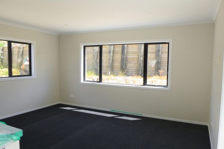 Photo of property in 35 Ridgedale Crescent, Flagstaff, Hamilton, 3210