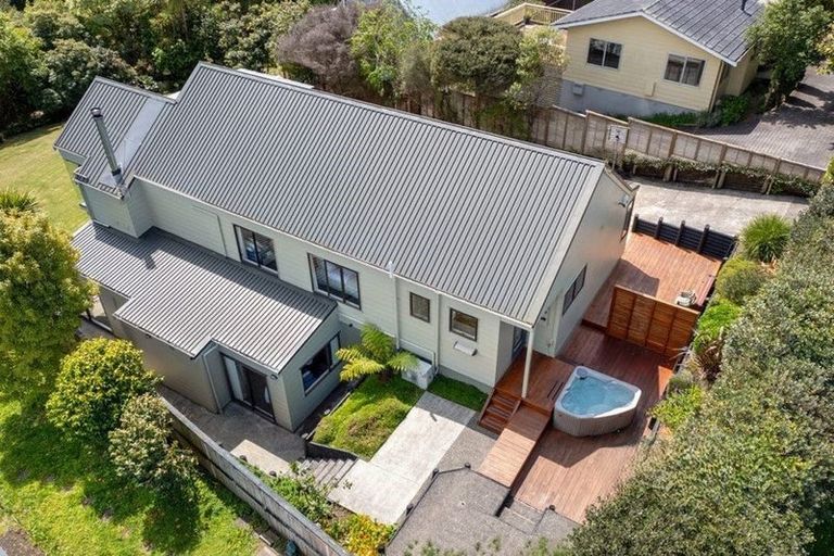 Photo of property in 126 Lynn Road, Bayview, Auckland, 0629