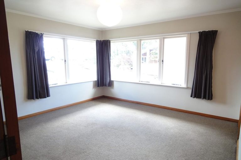 Photo of property in 235 Te Atatu Road, Te Atatu South, Auckland, 0610