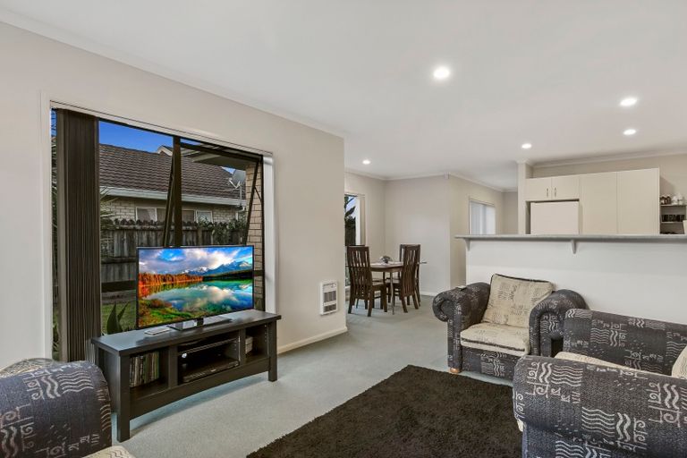 Photo of property in 23 Pateke Drive, Takanini, 2112