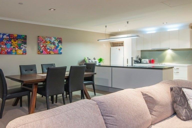 Photo of property in Bellagio Apartments, 10e/39 Taranaki Street, Te Aro, Wellington, 6011