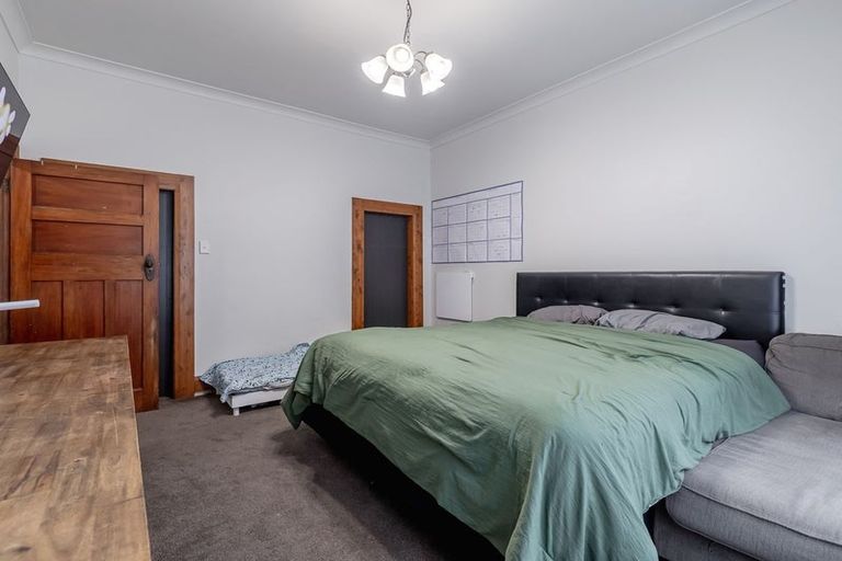 Photo of property in 6 Napier Road, Terrace End, Palmerston North, 4410
