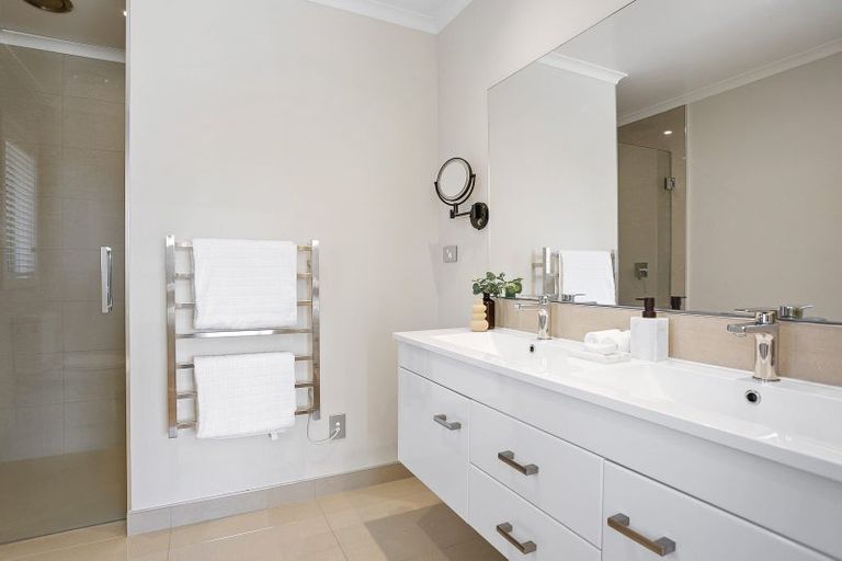 Photo of property in 16 Tiaki Way, Cambridge, 3434