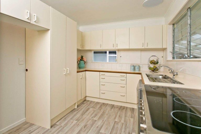 Photo of property in 34a Velma Road, Hillcrest, Auckland, 0627