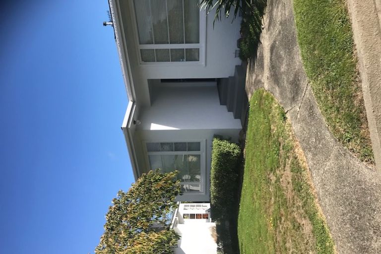 Photo of property in 11 Strathmore Place, Awapuni, Palmerston North, 4412