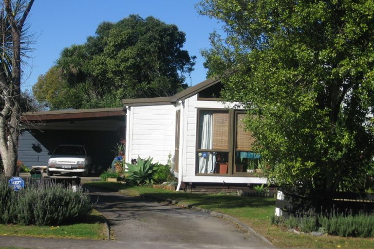Photo of property in 8 Gaylands Place, Opaheke, Papakura, 2113
