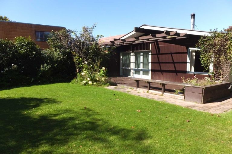 Photo of property in 22 Powell Crescent, Ilam, Christchurch, 8041