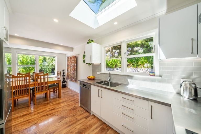 Photo of property in 139 Pinehaven Road, Pinehaven, Upper Hutt, 5019