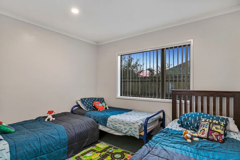 Photo of property in 23 Pateke Drive, Takanini, 2112