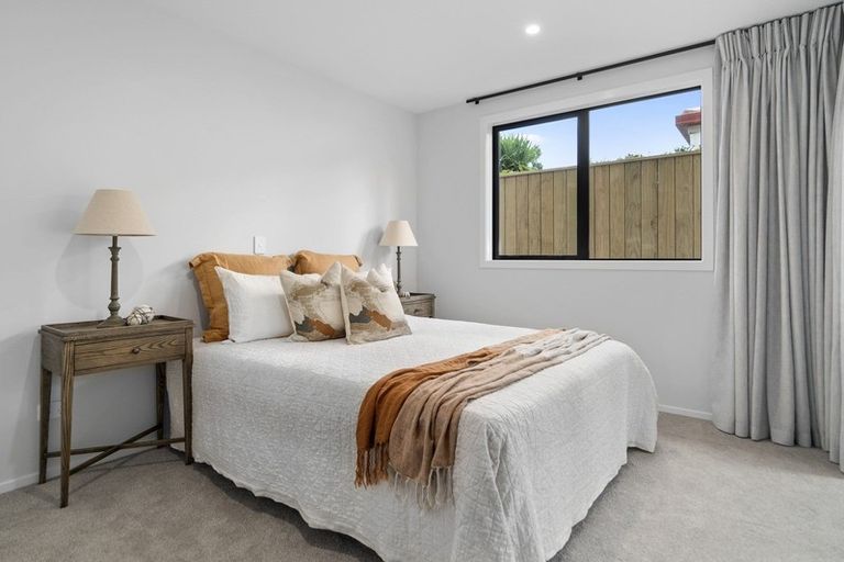 Photo of property in 337 Devonport Road, Tauranga, 3110