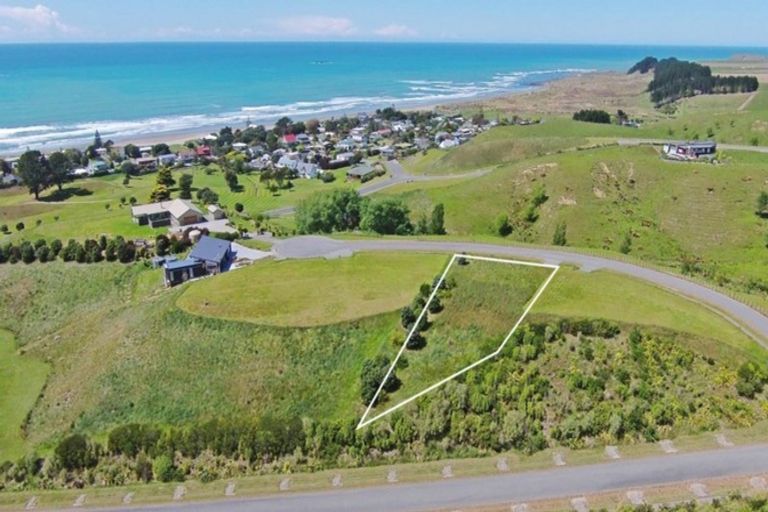 Photo of property in 3 Bull Lane, Riversdale Beach, Masterton, 5872