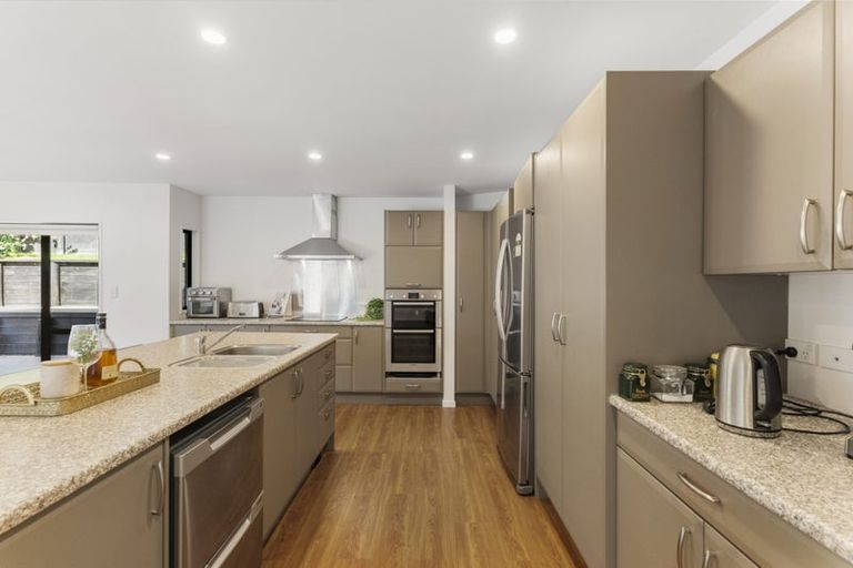 Photo of property in 167 Browns Bay Road, Browns Bay, Auckland, 0630