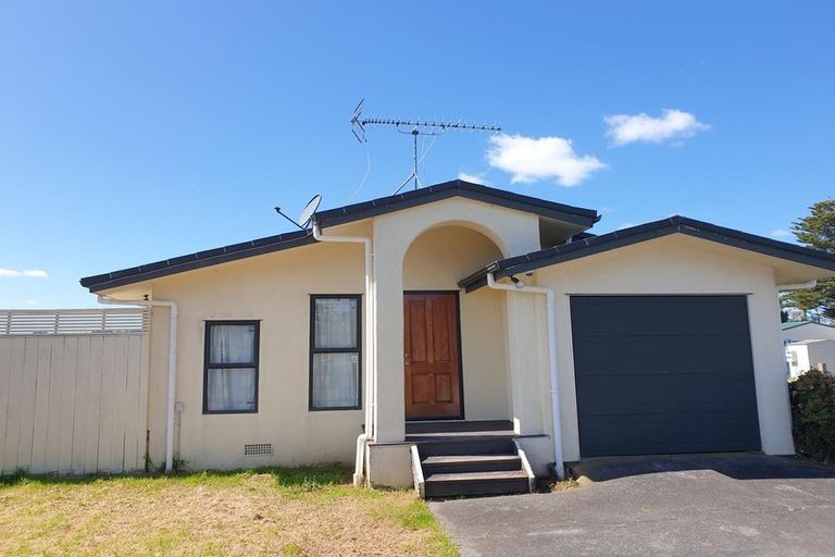 Photo of property in 31f Springs Road, Parakai, 0830