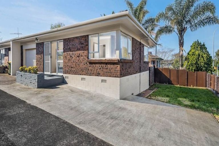 Photo of property in 1/19 Fortunes Road, Half Moon Bay, Auckland, 2012