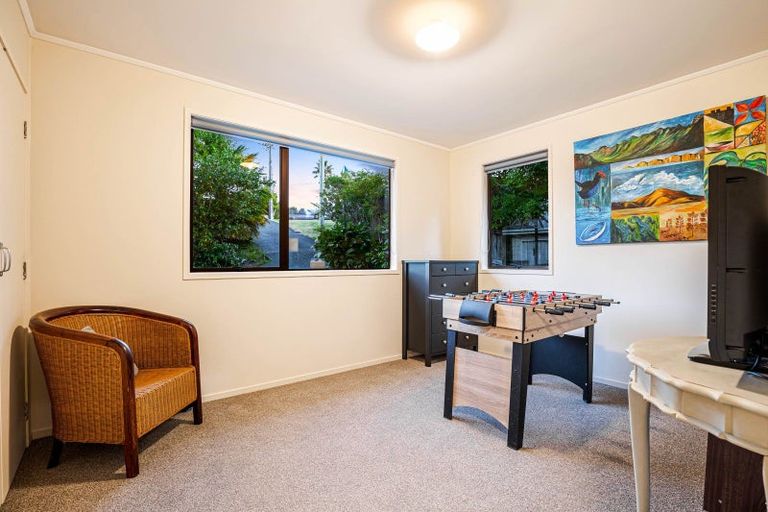 Photo of property in 73 Arran Road, Browns Bay, Auckland, 0630