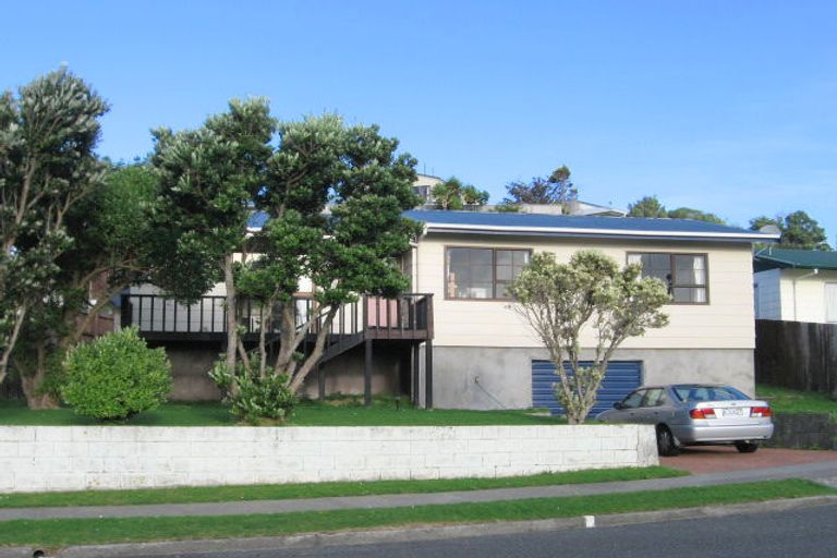 Photo of property in 2 Mossburn Grove, Kelson, Lower Hutt, 5010