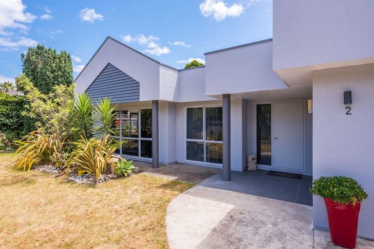 Photo of property in 2 Tainui Street, Raumati Beach, Paraparaumu, 5032