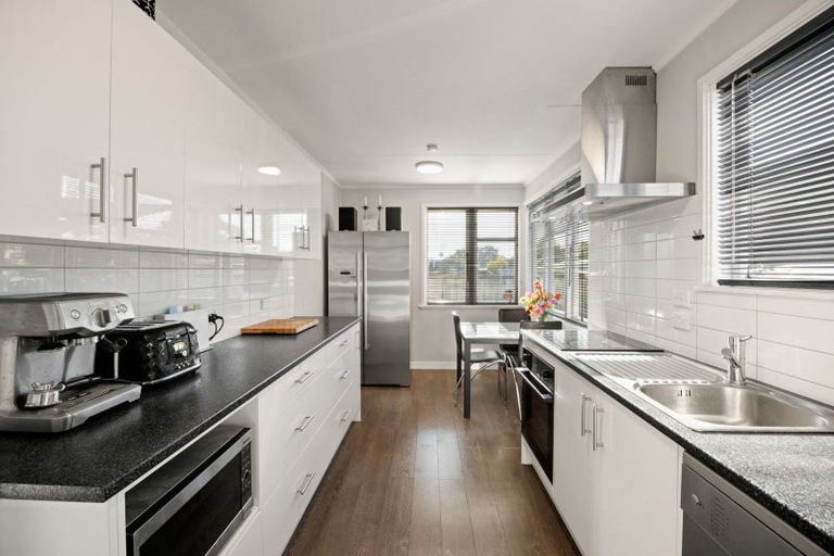 Photo of property in 44 Casey Avenue, Fairfield, Hamilton, 3214