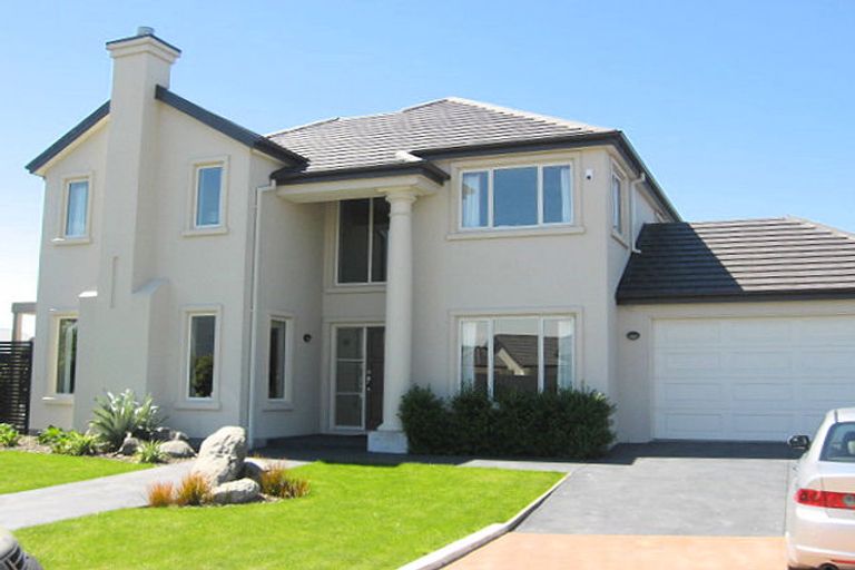 Photo of property in 6 June Gardens, Northwood, Christchurch, 8051