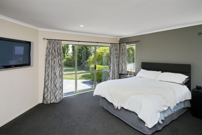 Photo of property in 23 Edwin Trent Drive, Prebbleton, 7604