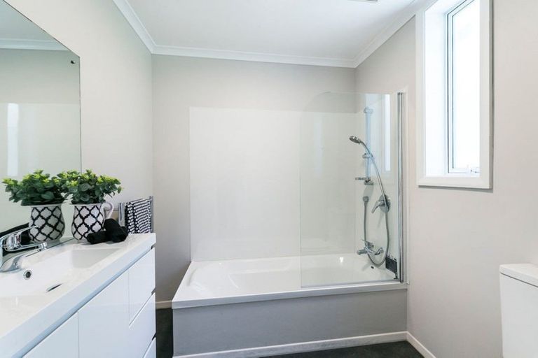 Photo of property in 19 Fernhill Terrace, Wadestown, Wellington, 6012