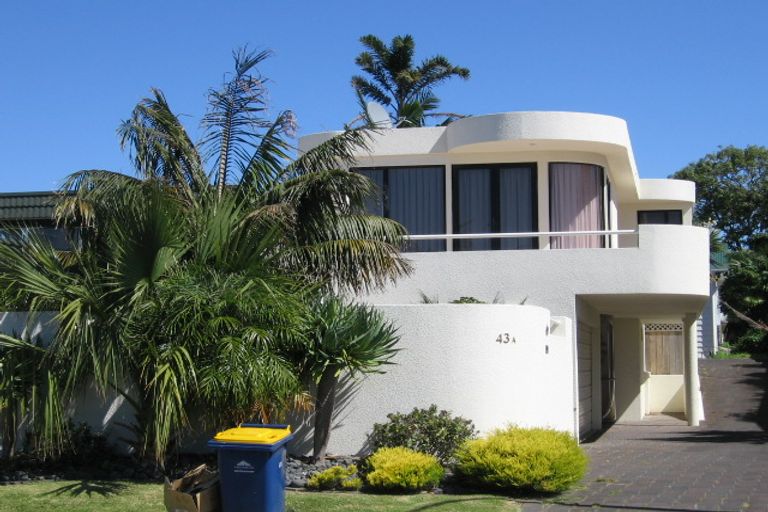 Photo of property in 1/43 Castor Bay Road, Castor Bay, Auckland, 0620