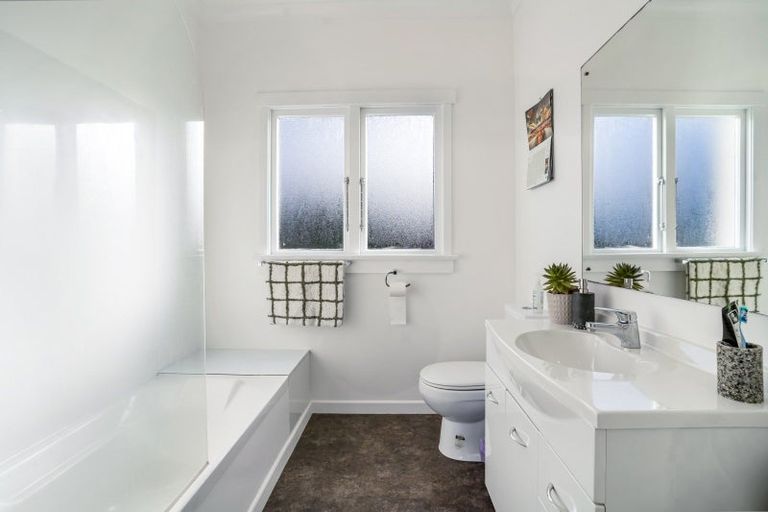 Photo of property in 126 Mackenzie Street, Winton, 9720