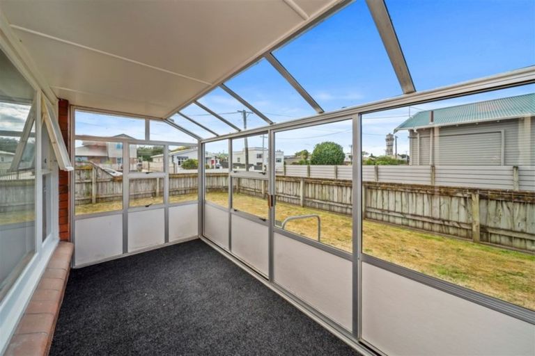 Photo of property in 14 Caledonia Street, Hawera, 4610