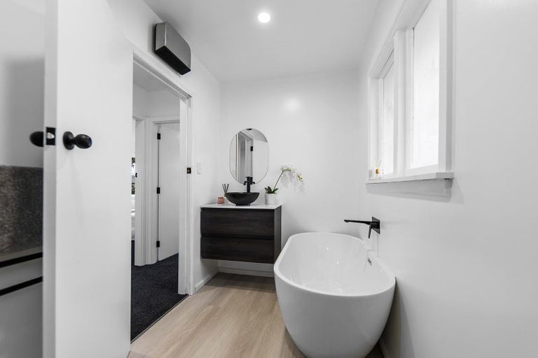 Photo of property in 15 Greenhaven Drive, Burwood, Christchurch, 8083